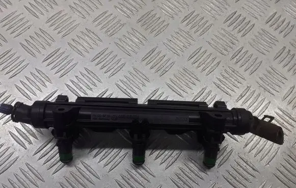 Skoda Fabia Mk1 (6Y) Fuel main line pipe 03E133320