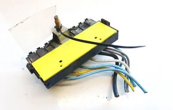 Citroen C4 I Fuse box set 9636079380
