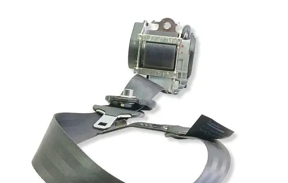 Nissan Qashqai+2 Front seatbelt 86885JD00A E9047136 047136
