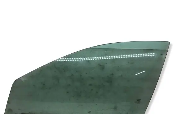 Volvo V70 Front door window glass four-door 