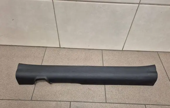 Hyundai i30 Front sill trim cover 85870A6000