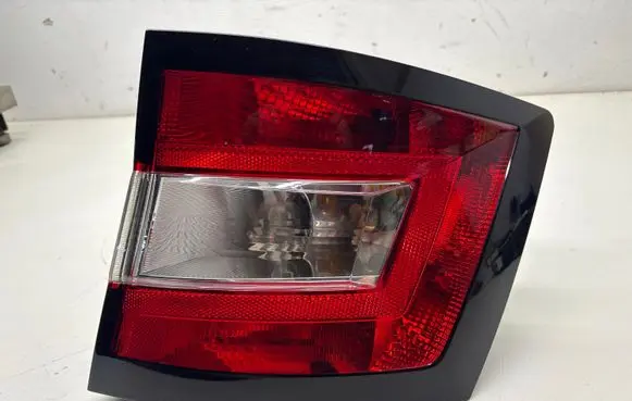 Skoda Fabia Mk3 (NJ) Rear/tail lights 6V9945096 62422002