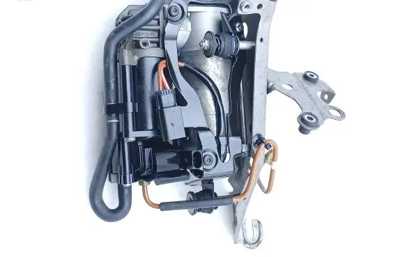 Mercedes-Benz E W213 Air suspension compressor/pump A2133209900