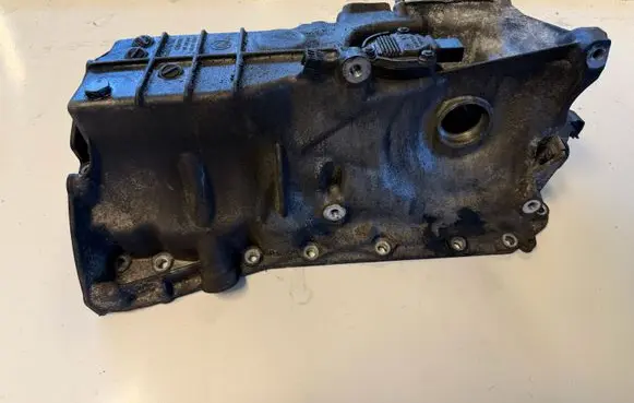 BMW X1 E84 Oil sump 8512073