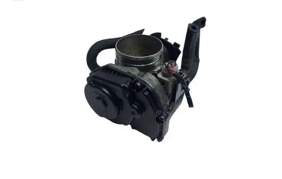 Volkswagen Golf IV Throttle valve 06A133064J-kasacja 06A133064J