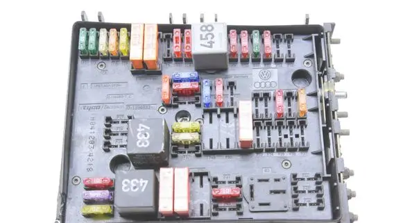 Volkswagen Touran I Fuse box set 1K0937808 L1T0000S4 1K0937804B