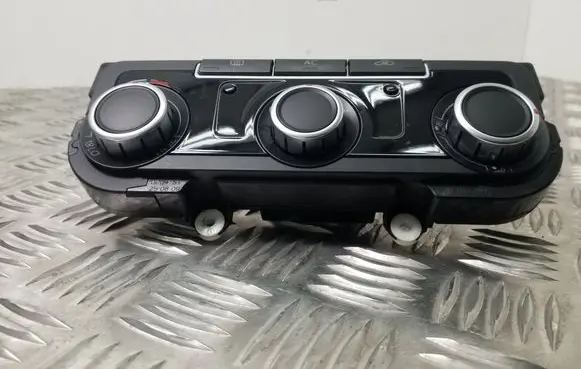 Volkswagen Golf VI Climate control unit 3C8907336H