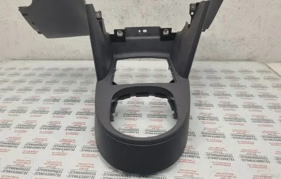 Volkswagen Touran II Center console 1T1863475