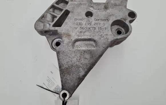 Volkswagen Golf V Engine mounting bracket 03G199207G