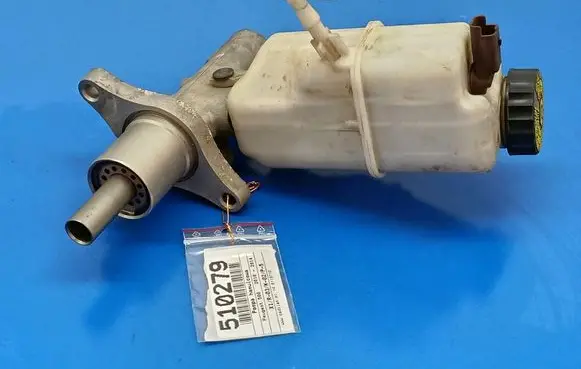 Peugeot 508 RXH Master brake cylinder 9646980980
