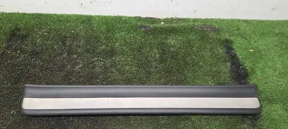 Hyundai Ioniq 5 Side skirt front trim 85884GI100