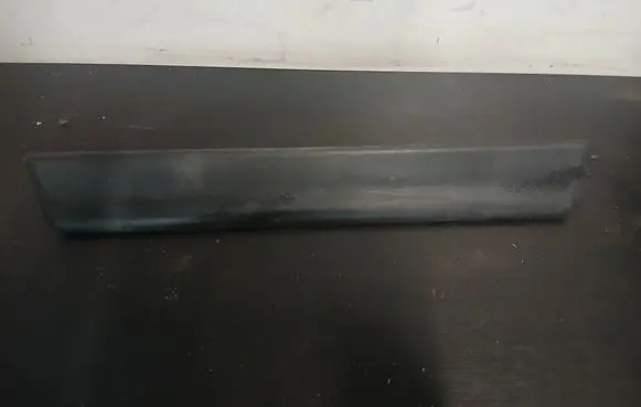Volvo V70 Front sill trim cover 31250822 BQ2FA