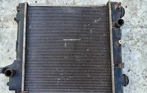 Coolant radiator
