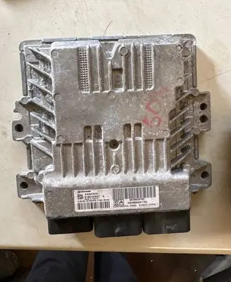 Peugeot 508 Engine control unit/module S180123007