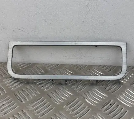 Volkswagen Touareg II Climate control/heater control trim 7P1863100B