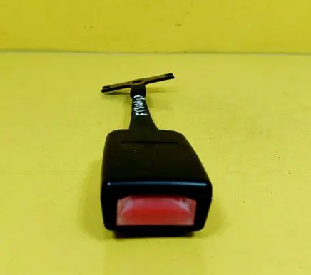 Ford Fusion Front seatbelt buckle 2S6AA61208