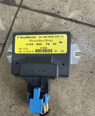 Mercedes-Benz ML W163 Transfer box differential control unit A1635457932