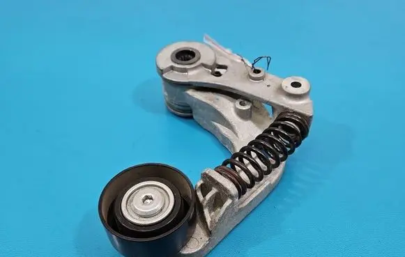 Hyundai Elantra VII Timing belt tensioner LK29960608 IMPRK1569568