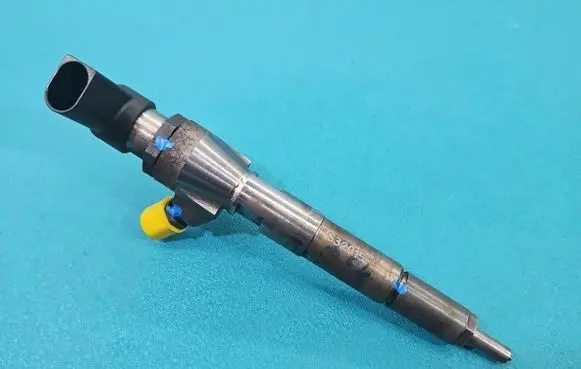 Renault Scenic III - Grand scenic III Fuel injector 166006212R IMPRK1532015