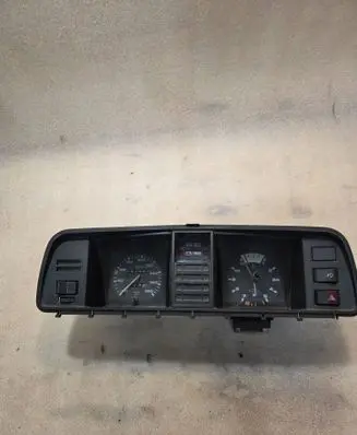 Volkswagen Transporter - Caravelle T3 Speedometer (instrument cluster) 87001098