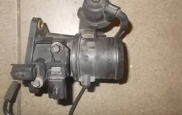 Citroen C4 I Picasso Throttle valve 9660110780