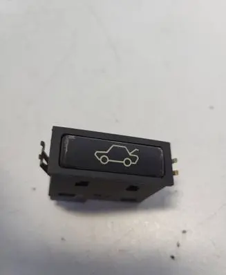 BMW X5 E53 Tailgate opening switch 61318365579