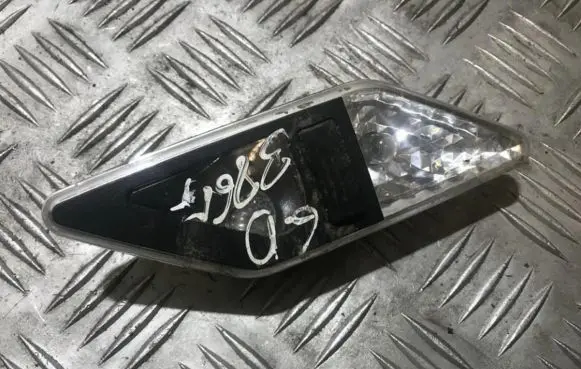 BMW 3 E46 Rear seat light