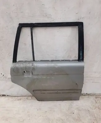 Mitsubishi Pajero Sport I Rear door MR981910