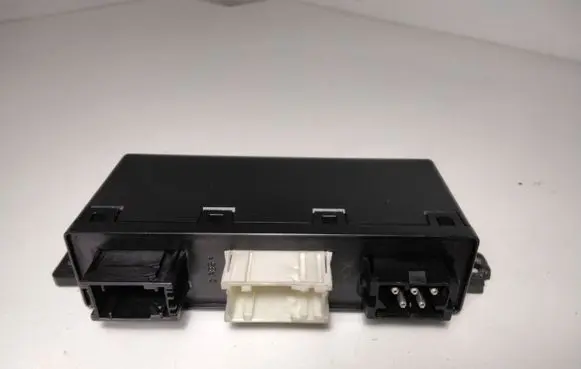 BMW 5 E39 Comfort/convenience module 61358377597 110187 05071770