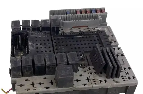 Volvo S60 Fuse box set 8651548 8651547