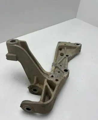 Audi A3 S3 8P Engine mounting bracket 1K0199296E