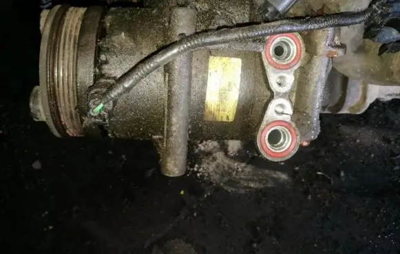 Ford Focus C-MAX Air conditioning (A/C) compressor (pump)