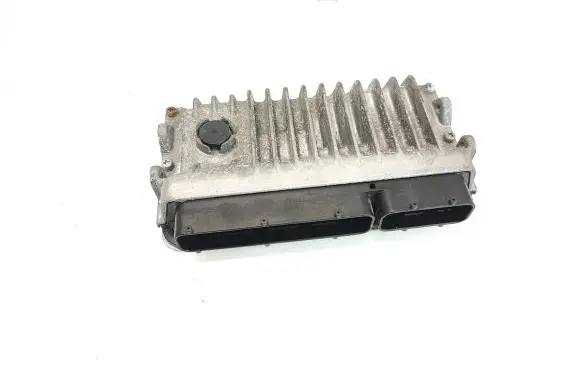 Toyota RAV 4 (XA40) Engine control unit/module 8966142K80 2756008041