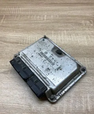 Volkswagen Golf IV Engine control unit/module ECU 038906012FF 0281010655