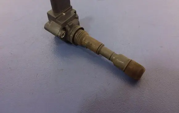 Audi A8 S8 D4 4H High voltage ignition coil 079905110D