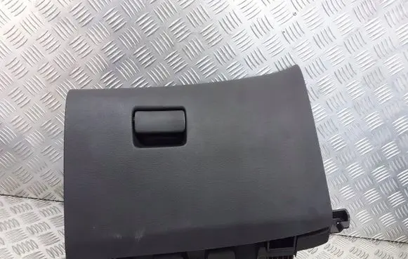 Opel Astra J Glove box 13313192
