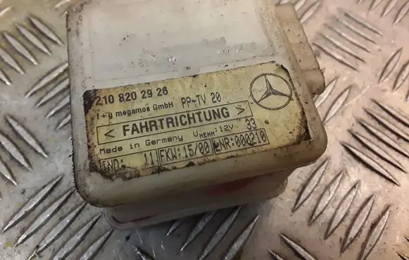 Mercedes-Benz E W210 Alarm control unit/module A2108202926 2108202926