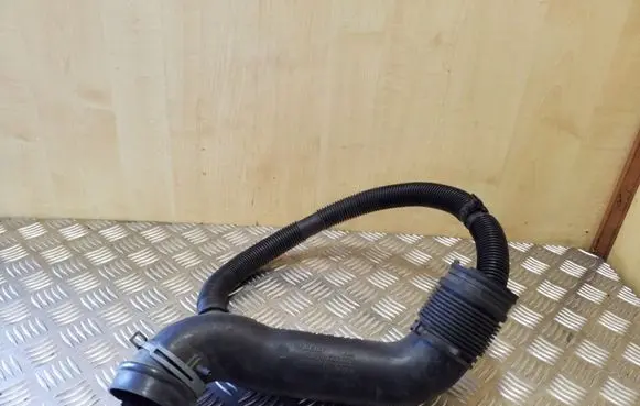 Audi A2 Air intake duct part 8Z0129658G