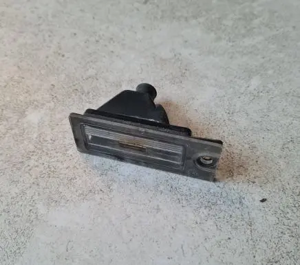 Volvo V70 Number plate light 9187153