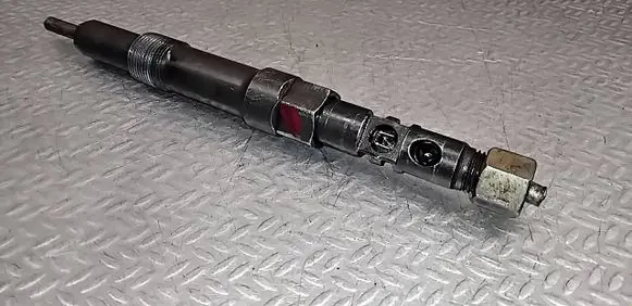 Ford Mondeo Mk III Fuel injector EJDR00301Z