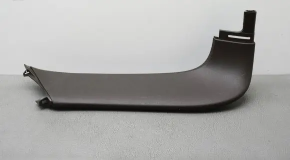Porsche Cayenne (9Y0 9Y3) Tailgate trim 7P5867587