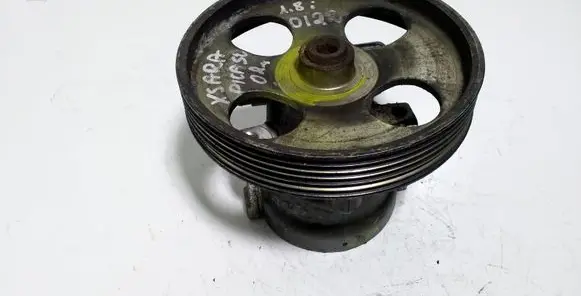 Citroen Xsara Picasso Power steering pump 9636271680
