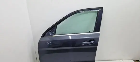 Mercedes-Benz ML W166 Front door 755 A2049062401 A1669007409