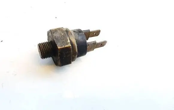 Volkswagen Golf II Coolant temperature sensor 035919369B 035919369D