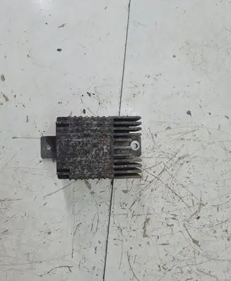 Mercedes-Benz A W168 Coolant fan relay A0235456832