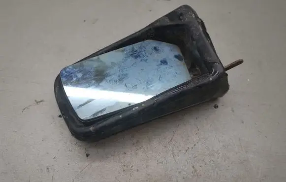 Mercedes-Benz W123 Manual wing mirror 