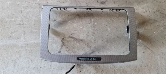 Volkswagen PASSAT B6 Radio/GPS head unit trim 3C0858069M