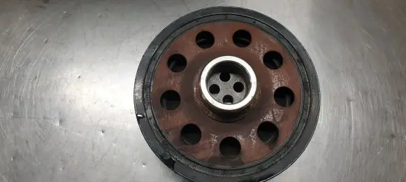 BMW 5 E60 E61 Crankshaft pulley 7799153 090925 10201715