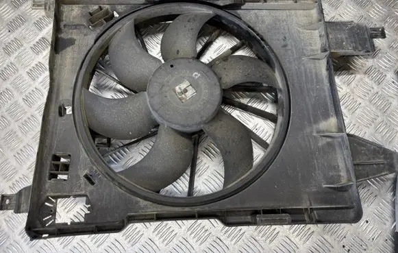 Renault Megane II Radiator cooling fan shroud 8200151464 5020212