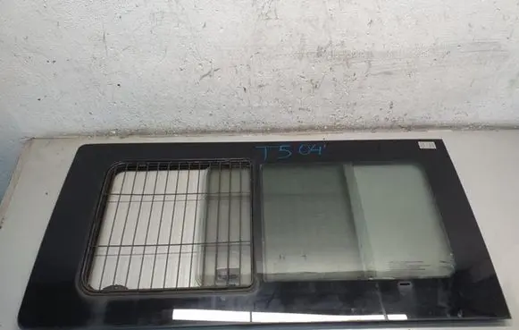 Volkswagen Multivan T5 Rear vent window glass 43R00319